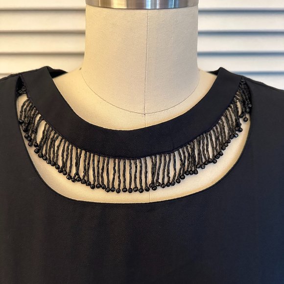 VINTAGE 1990s NICOLE ELIZABETH BLACK MIDI DRESS WITH BLACK BEAD DETAIL. SZ 9/10 - Picture 2 of 9